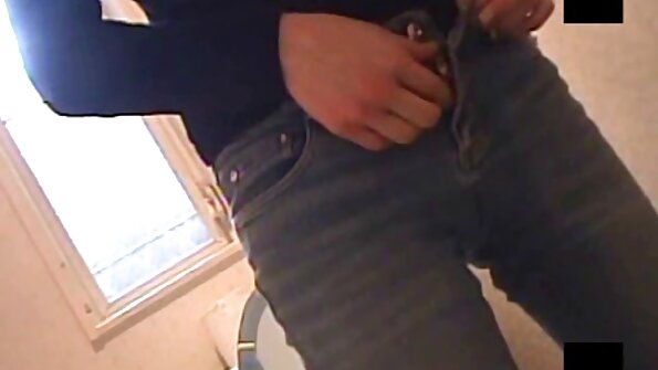 Curvy curvy guta penis i uzima ga u dupe